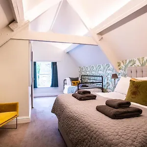 https://the-prince-of-waterloo-boutique-bb.tophotelsbath.com